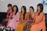 Pooja Gaur, Ragini Khanna, Disha Wakani, Aashka Goradia on the sets of KBC in FilmCity on 24th Oct 2010 (6).JPG